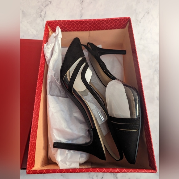 DSW Kelly & Kate High-Heeled Pumps - Picture 4 of 5